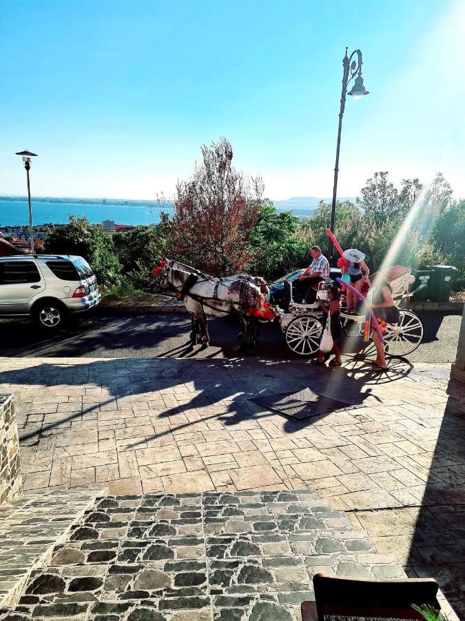 Sea View Hills Hotel *